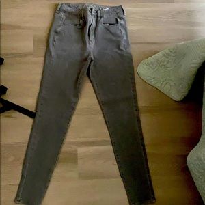 American eagle gray skinny jeans size 8